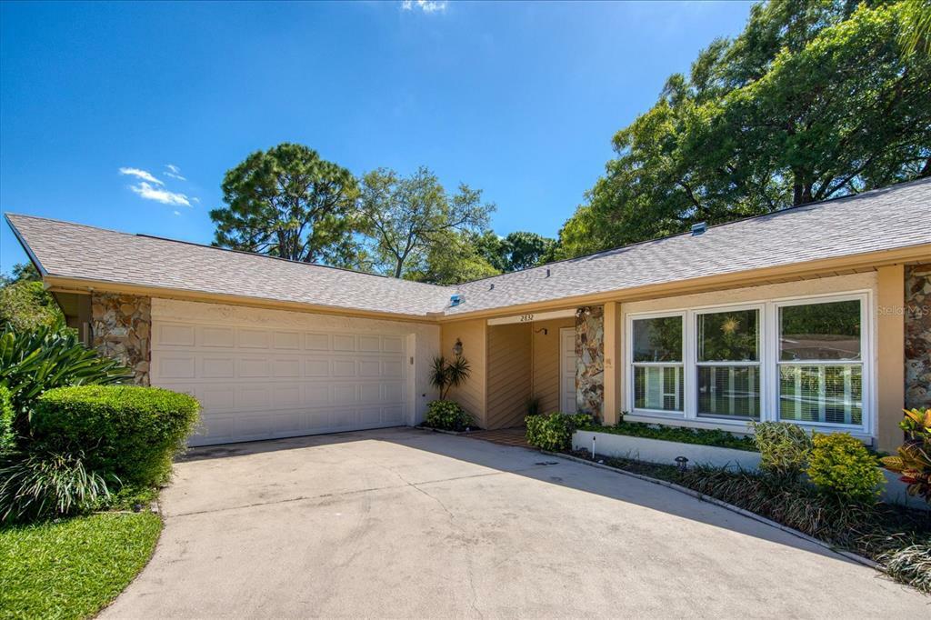 Property Photo: 2832 Eiven Court FL 34684