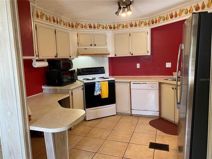 Property Photo: 5449 Golden Gate Boulevard FL 33868