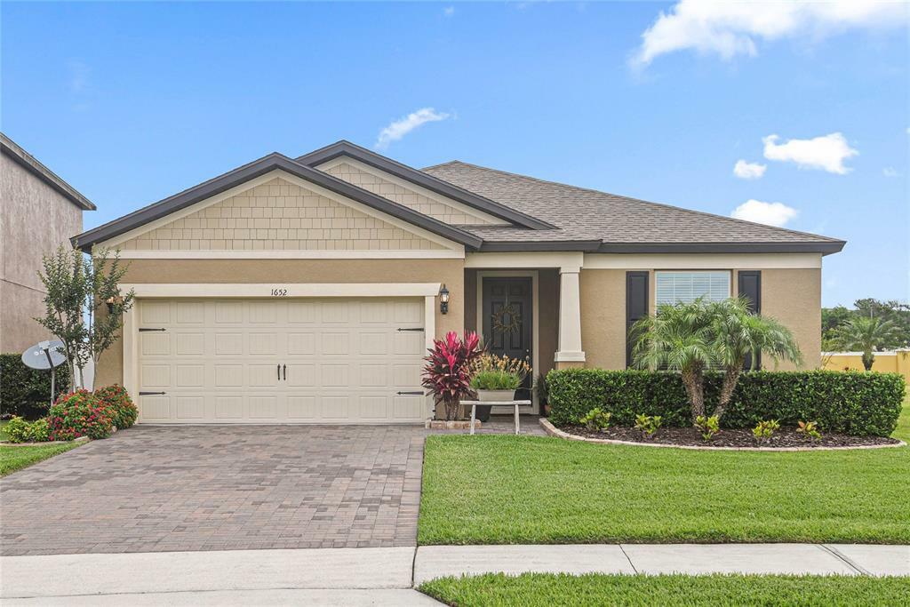 Property Photo:  1652 Regal River Cir  FL 34761 