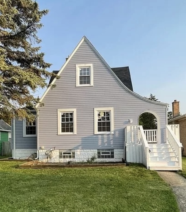 Property Photo:  105 W Naperville Road  IL 60559 