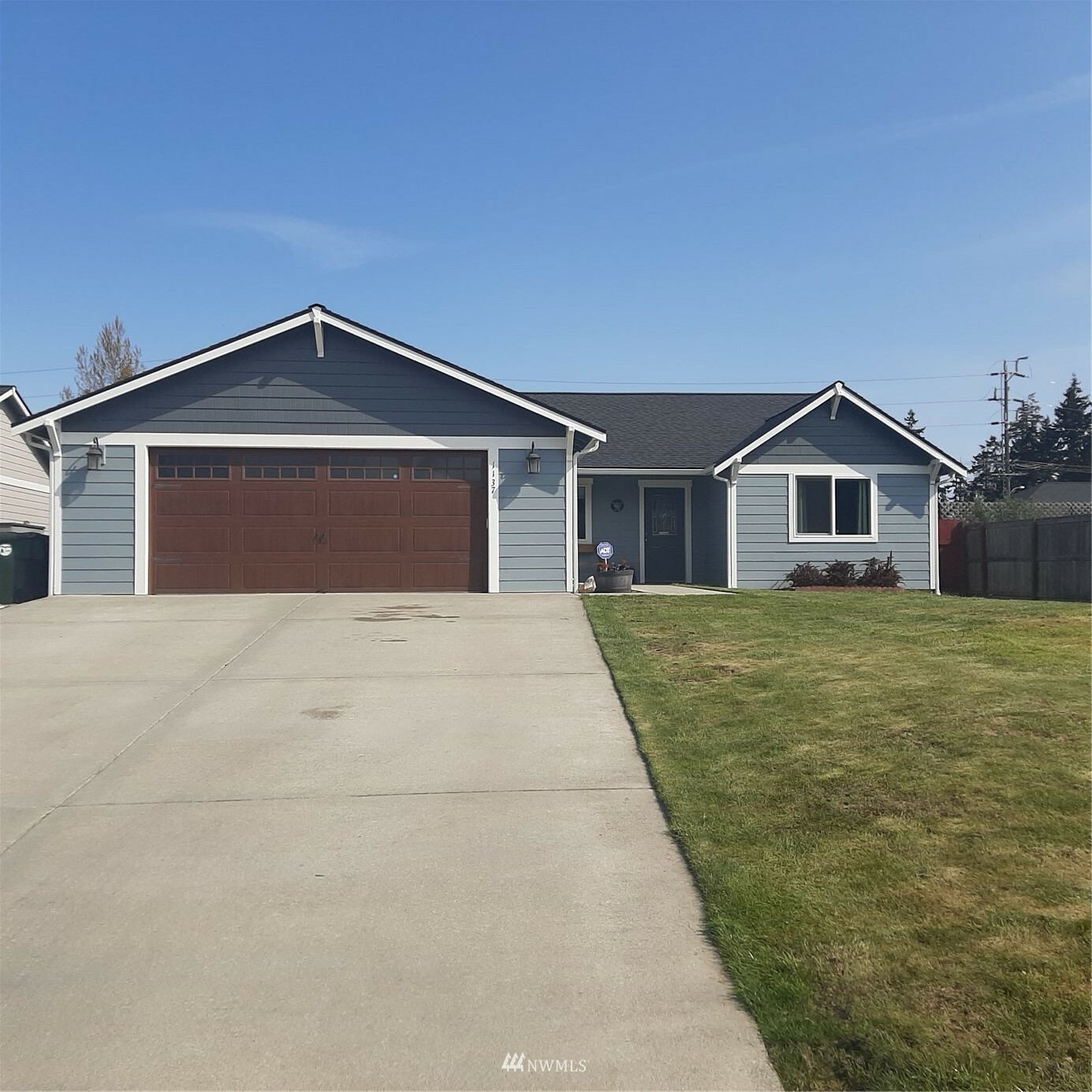 Property Photo:  1137 Highland Avenue  WA 98362 