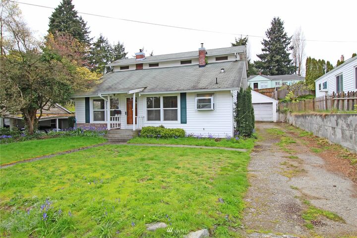Property Photo:  1121  Evans Avenue W  WA 98312 
