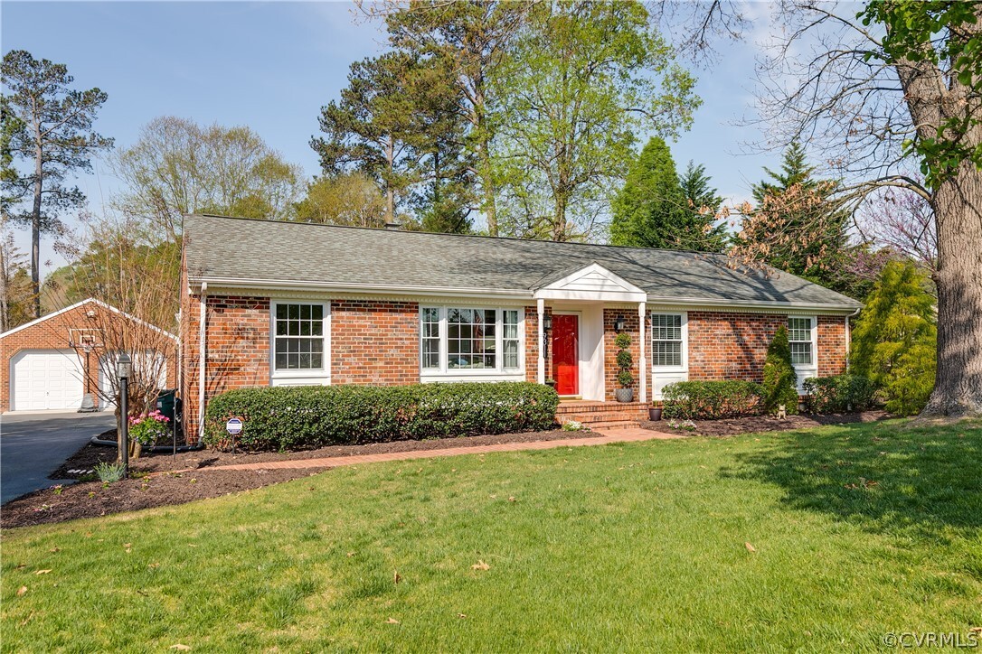 Property Photo: 9311 Grantham Drive VA 23116