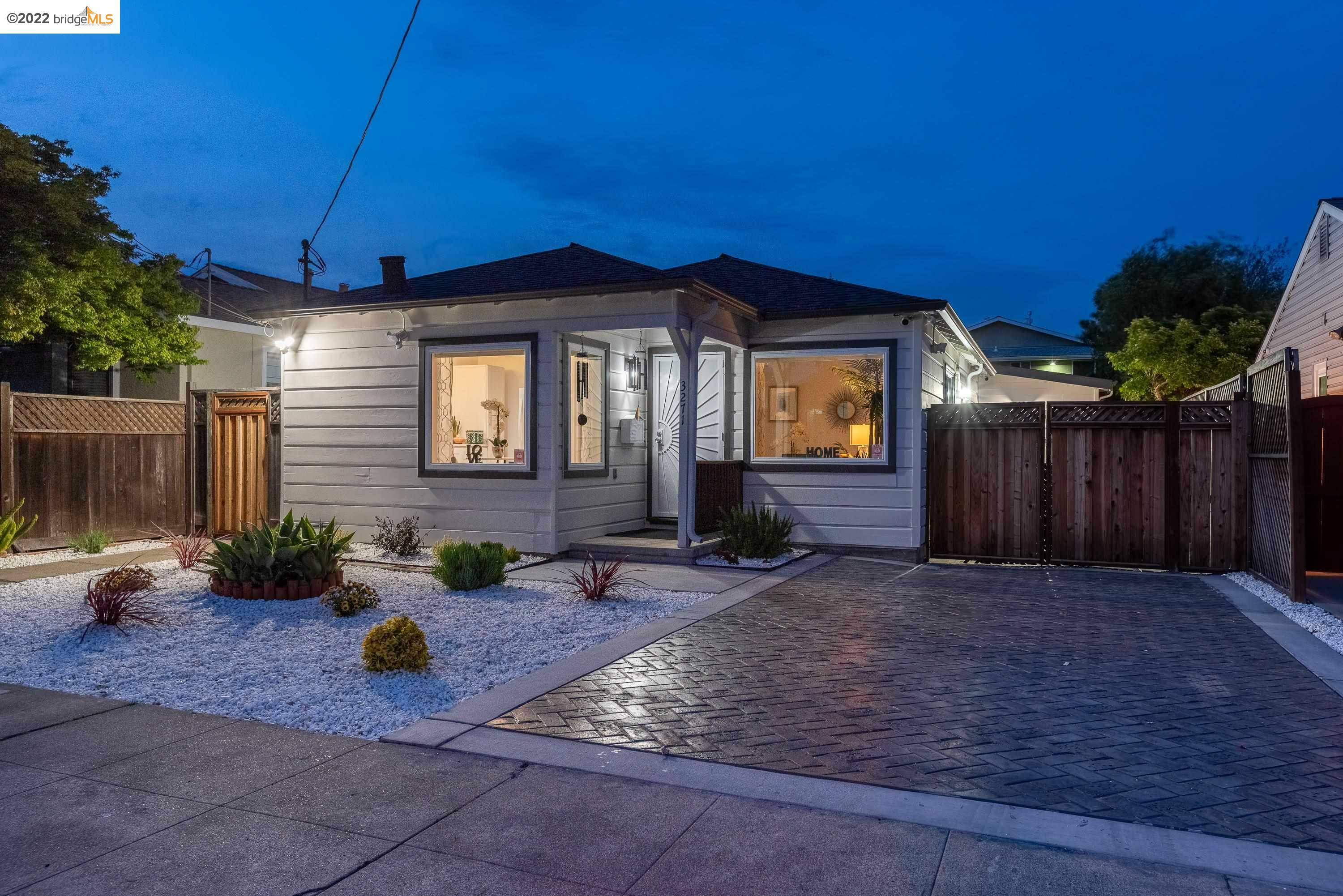 Property Photo:  3271 Encinal Ave  CA 94501 