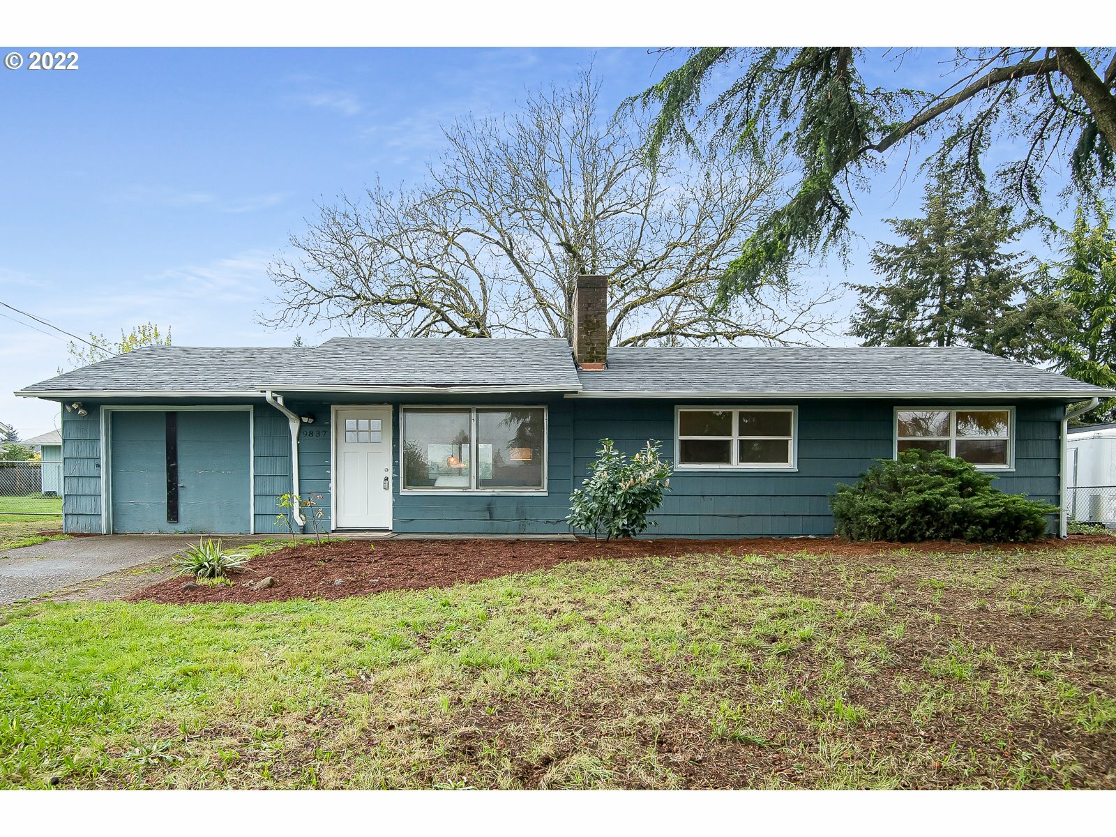 Property Photo:  9837 SE Cora St  OR 97266 