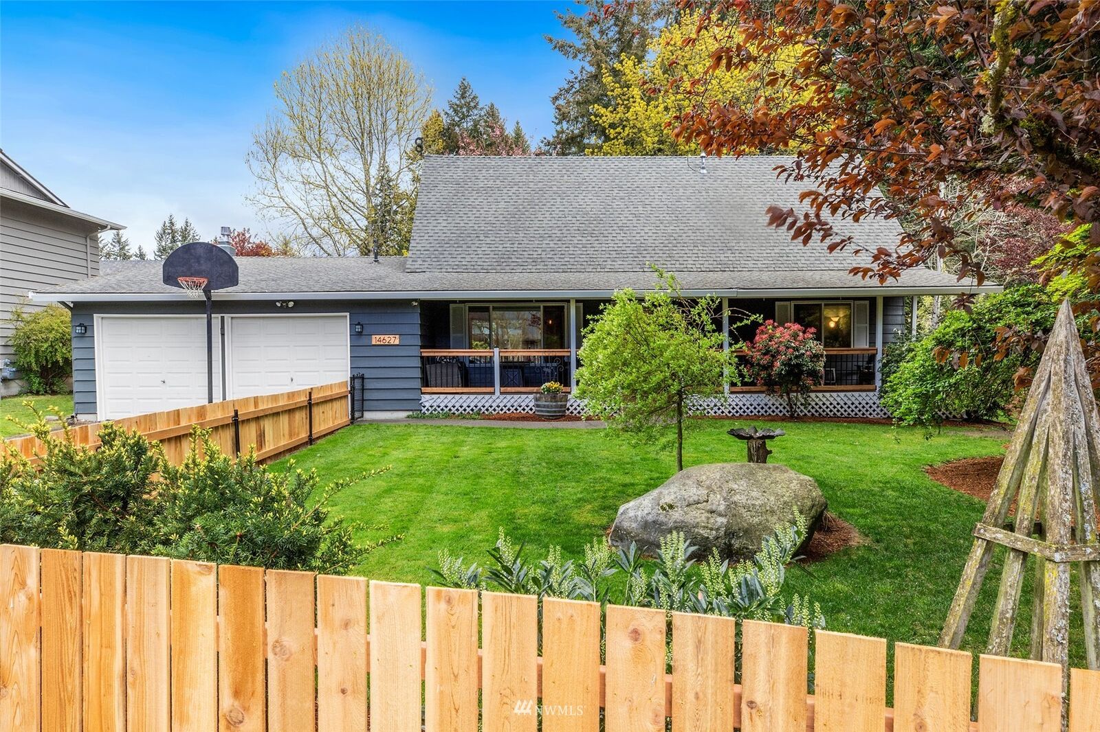Property Photo:  14627 SE 140th Street  WA 98059 