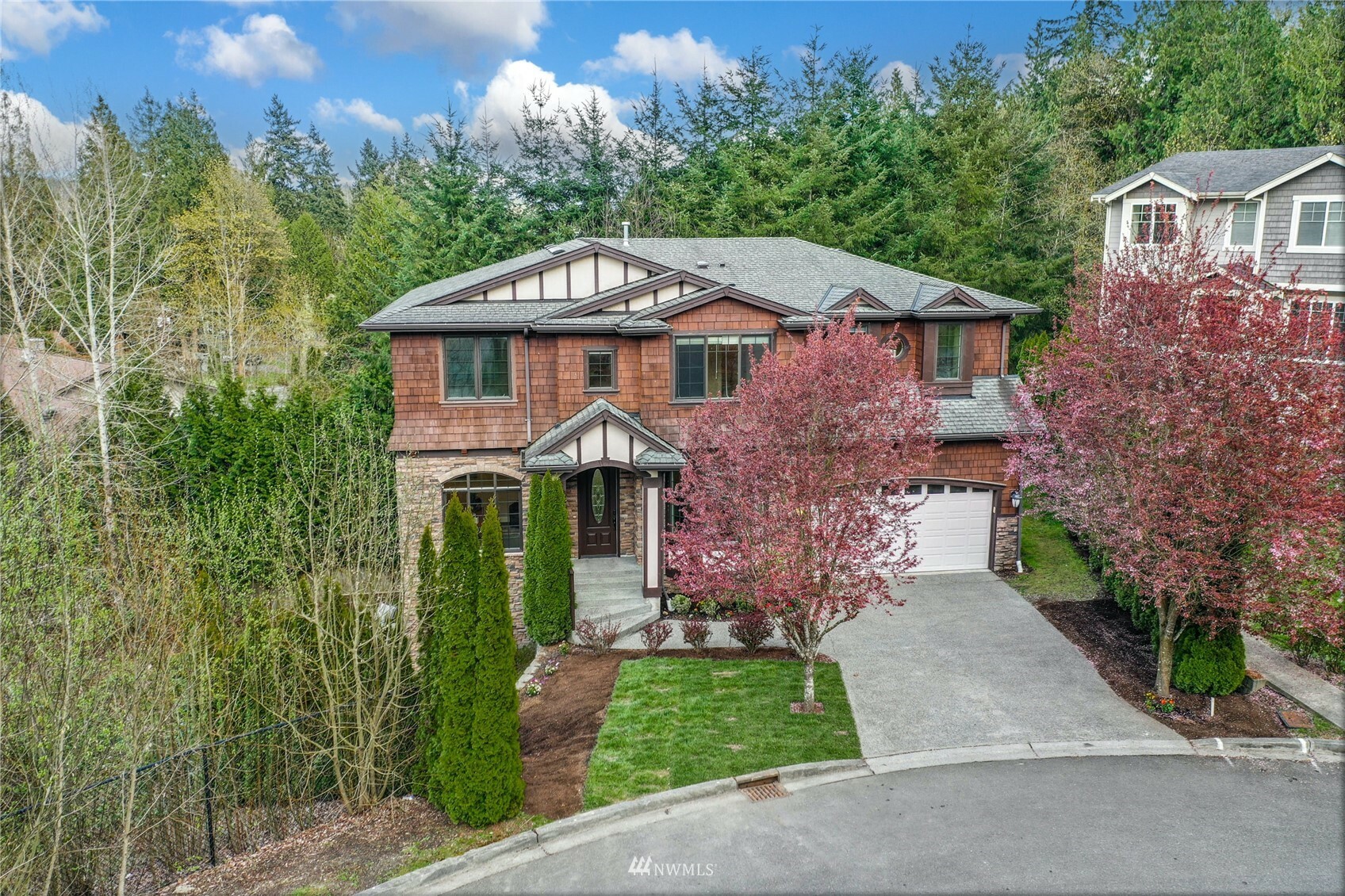 Property Photo: 16348 SE 37th Street WA 98008