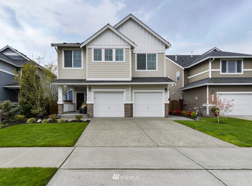 Property Photo:  17013 SE 262nd Street  WA 98042 