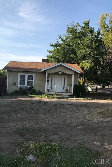 Property Photo: 1300 Sherman Avenue CA 93212