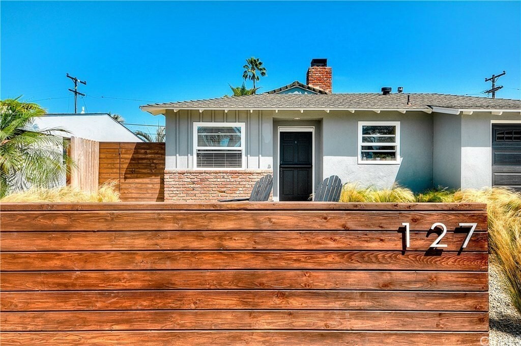 Property Photo:  127 Avenida Buena Ventura  CA 92672 