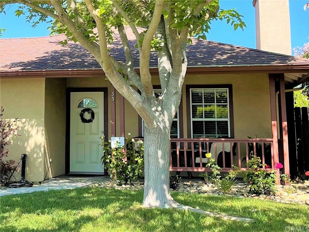 Property Photo:  33 Hawley Street  CA 93465 