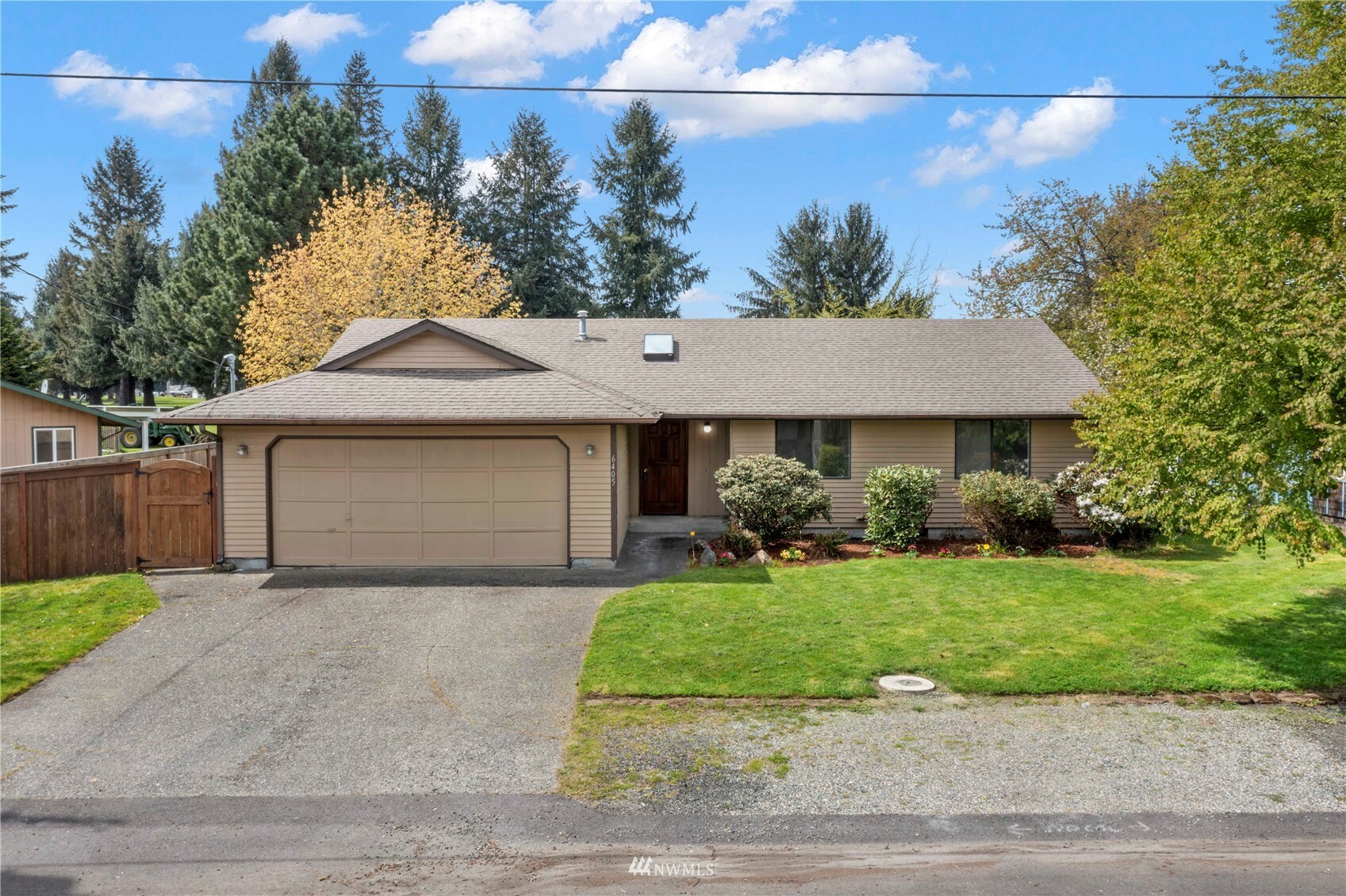 Property Photo:  6405 Congressional Drive SE  WA 98513 