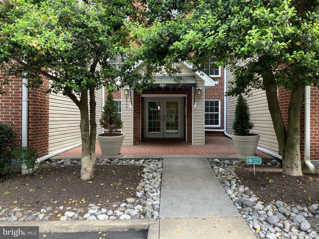 3311 Wyndham Circle 1188  Alexandria VA 22302 photo