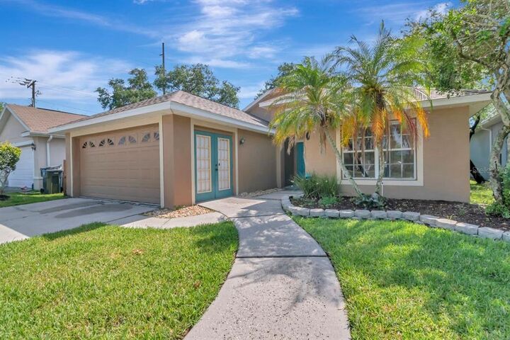 Property Photo: 1320 Vinetree Drive FL 33510