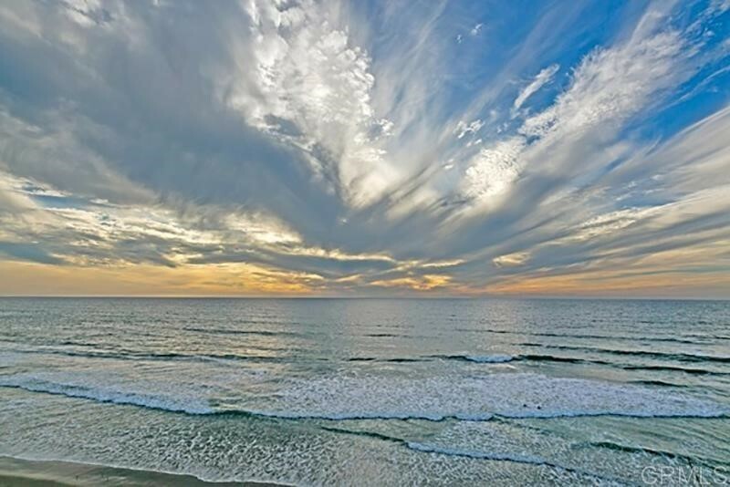 Property Photo: 190 Del Mar Shores Ter 13 CA 92075