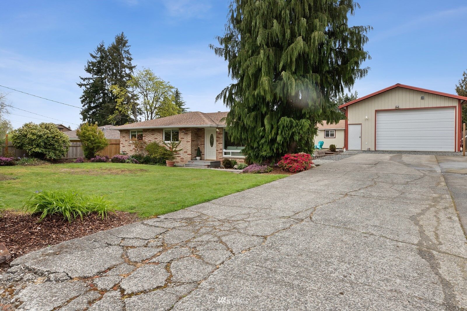 Property Photo:  14220 SE 202nd Street  WA 98042 