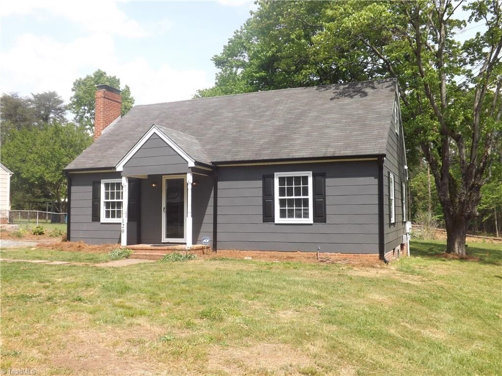 Property Photo: 120 Kramer Avenue NC 27106