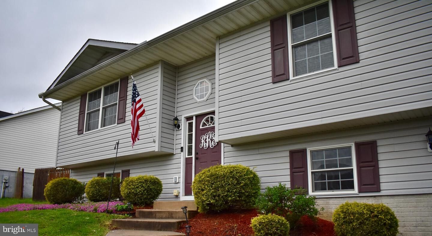 Property Photo:  105 Turtleback Court  MD 21911 