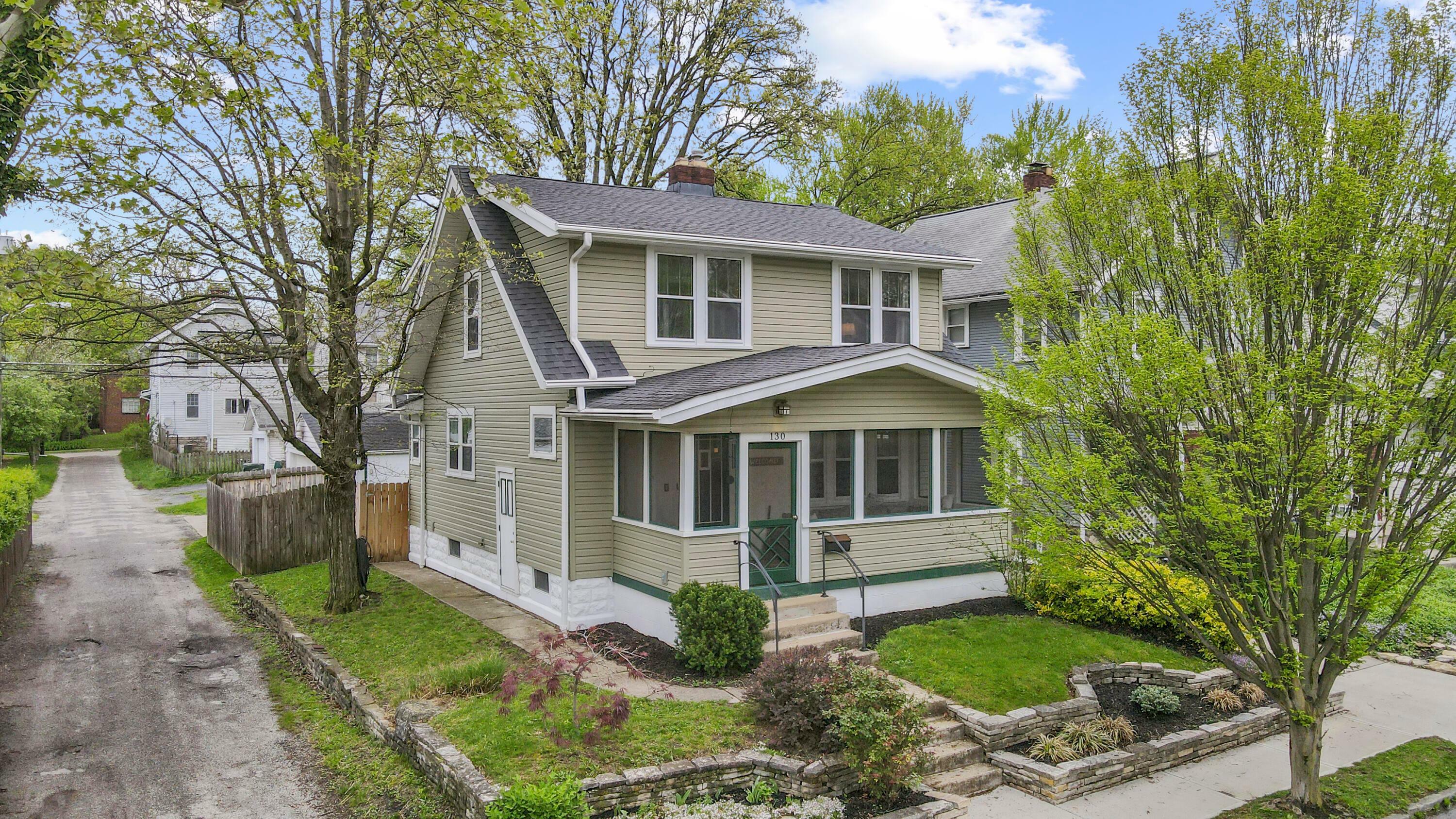 130 E Pacemont Road  Columbus OH 43202 photo