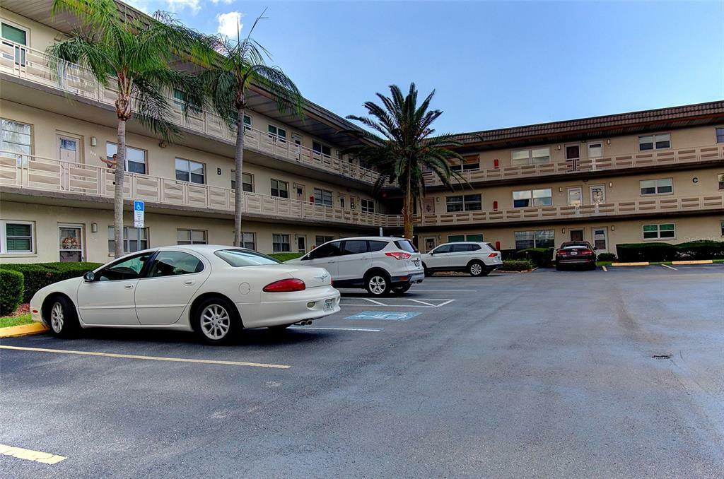 Property Photo: 5750 80th St N B204 FL 33709