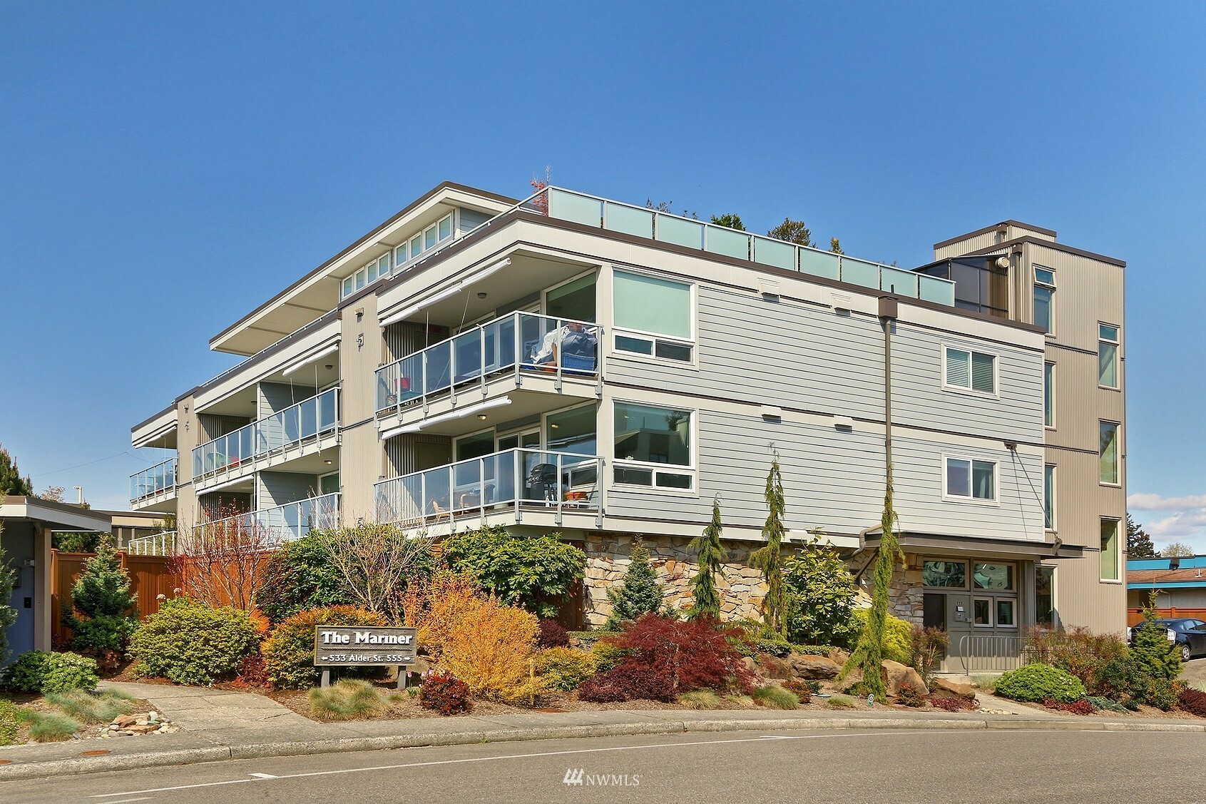 Property Photo:  555 Alder Street B1  WA 98020 