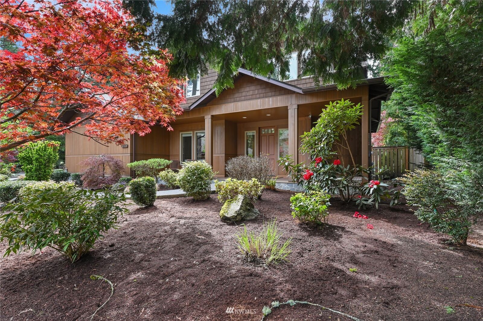 Property Photo:  12513 NE 65th Street  WA 98033 