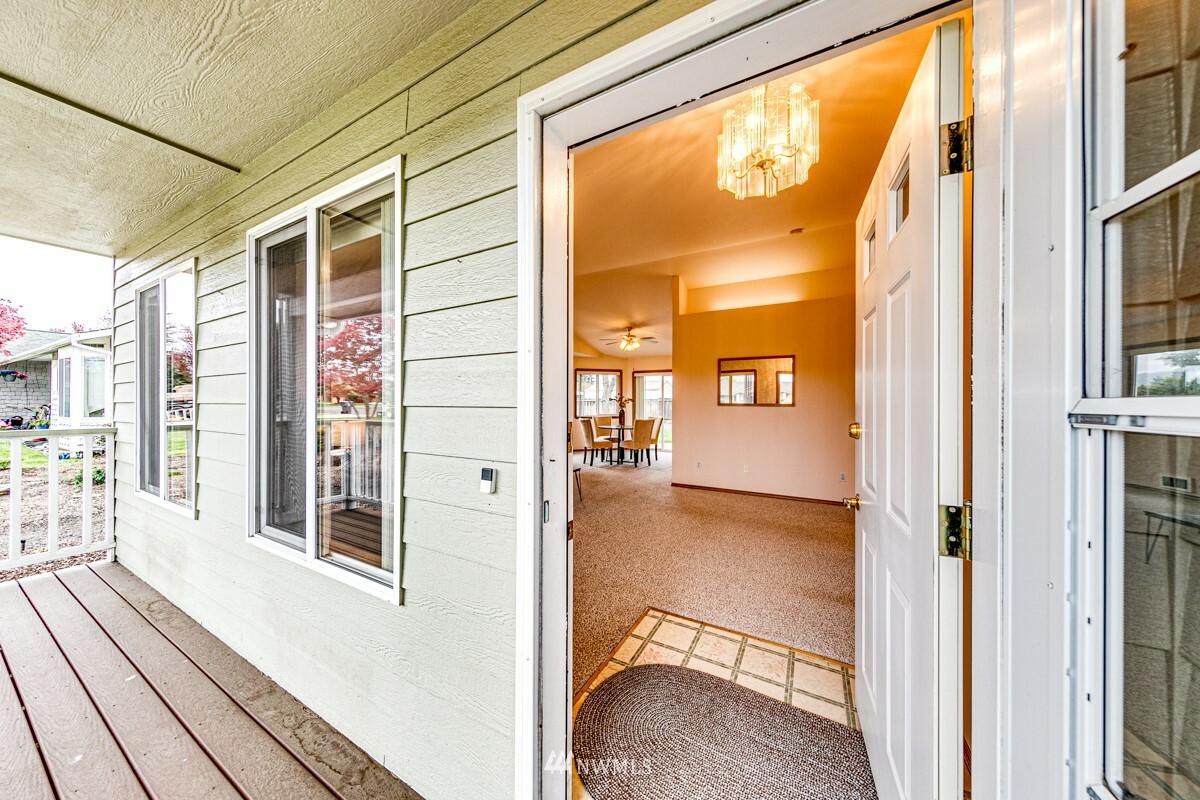 Property Photo:  341 Duke Drive  WA 98382 