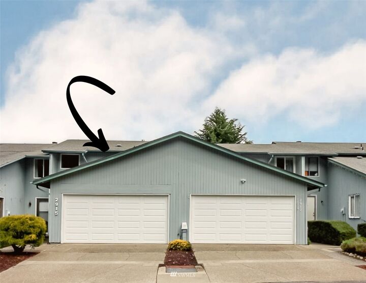 Property Photo: 2915 27th Street SE WA 98092