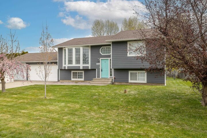 5910 N Canal St  Newman Lake WA 99025 photo