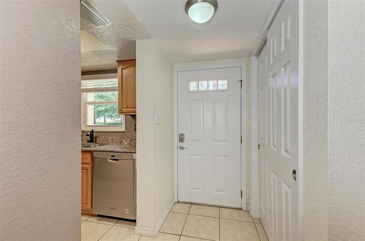 Property Photo:  912 La Costa Circle 5  FL 34237 
