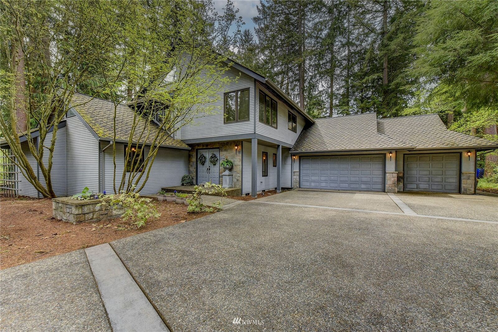 Property Photo: 21439 NE 20th Court WA 98074