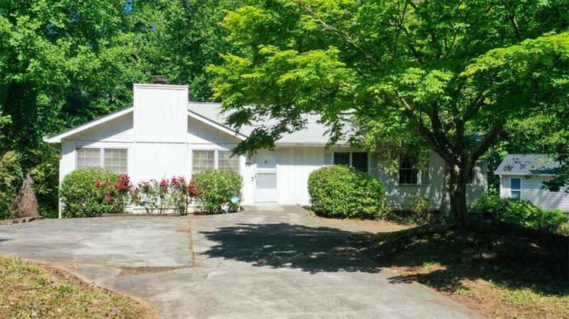 Property Photo: 70 Creekline Drive GA 30076