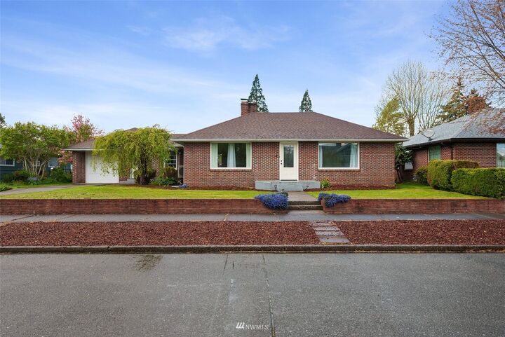 809 K Street  Centralia WA 98531 photo