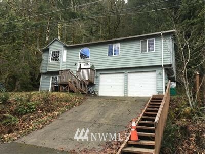 Property Photo:  16843 420 Avenue SE  WA 98045 