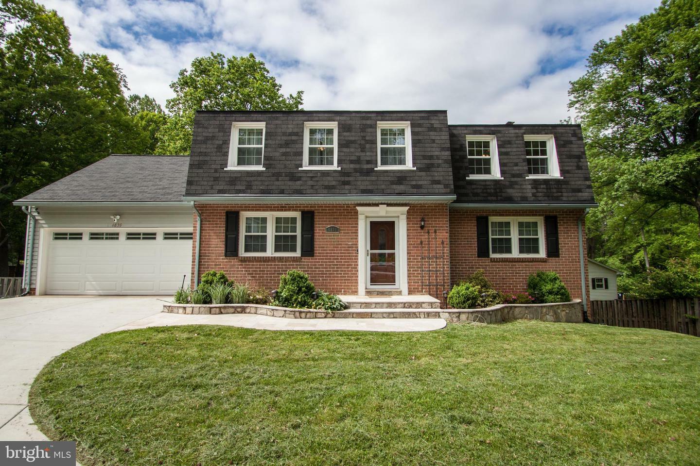 Property Photo:  4839 Gainsborough Drive  VA 22032 