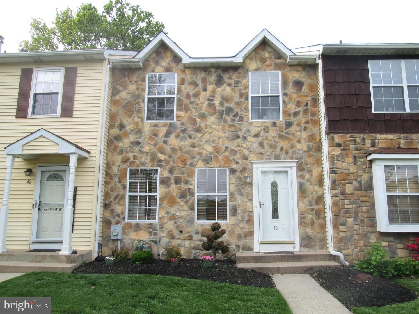 Property Photo: 40 Pinedale Court NJ 08690