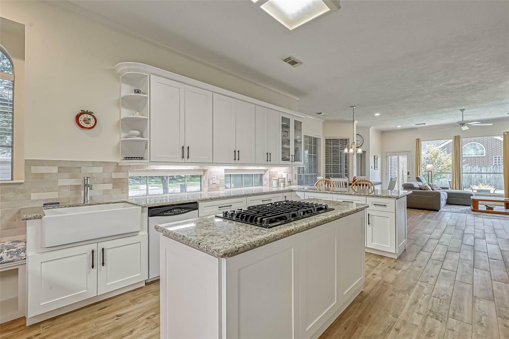 Property Photo: 22703 Fossil Creek Circle TX 77450