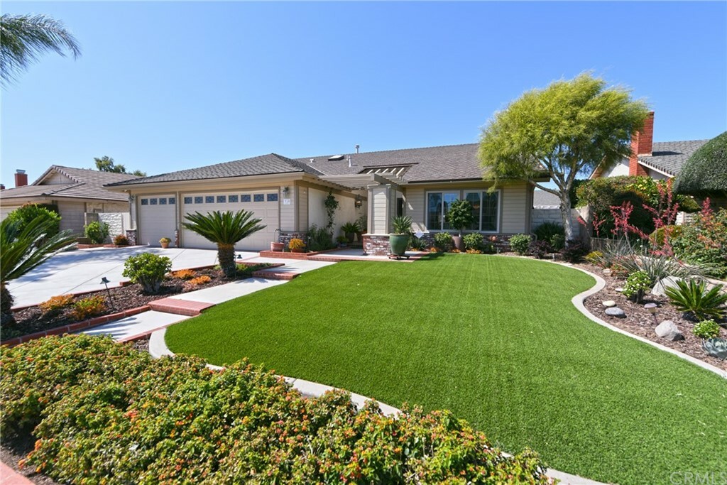 Property Photo:  319 Teton Circle  CA 92870 