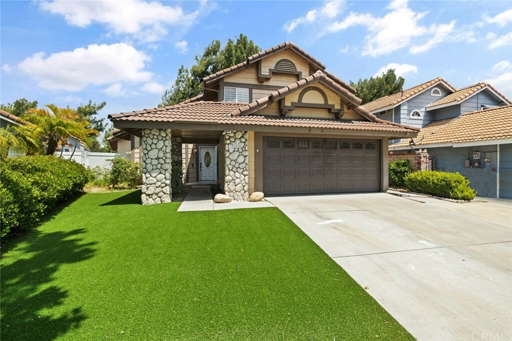 Property Photo:  3275 Sagewood Lane  CA 92882 