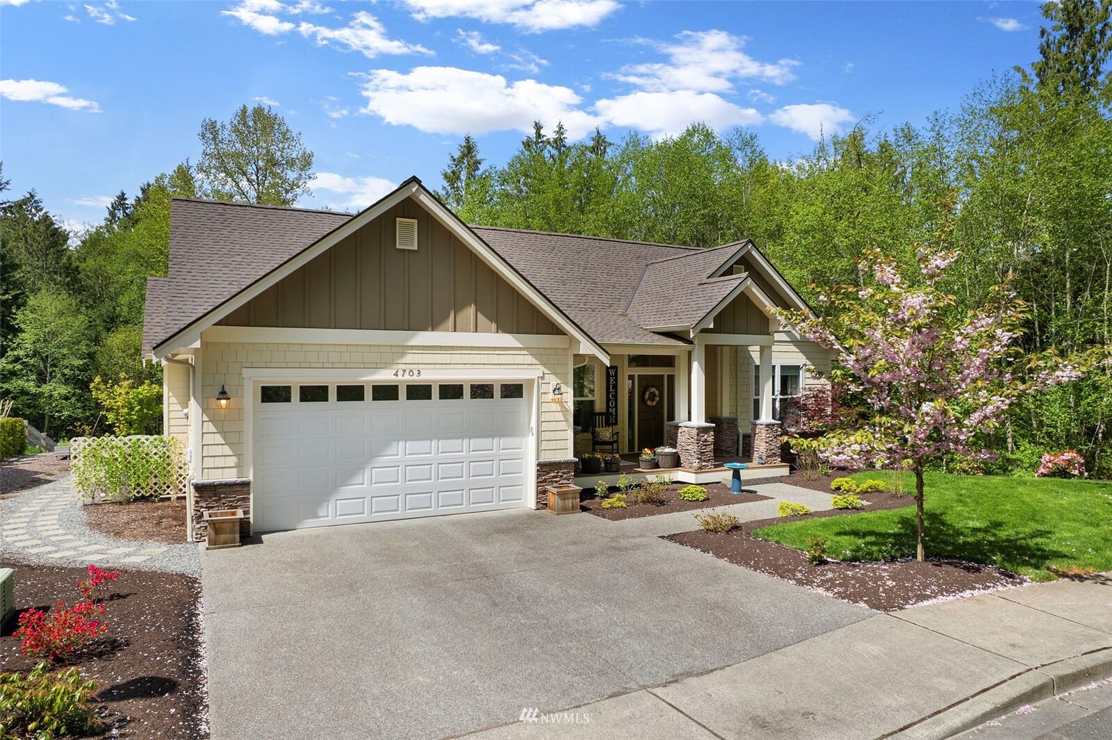 Property Photo:  4703 Beaver Pond Drive S  WA 98274 