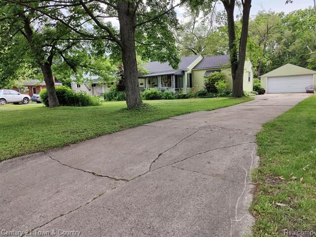 27077 Bennett  Redford Twp MI 48240 photo