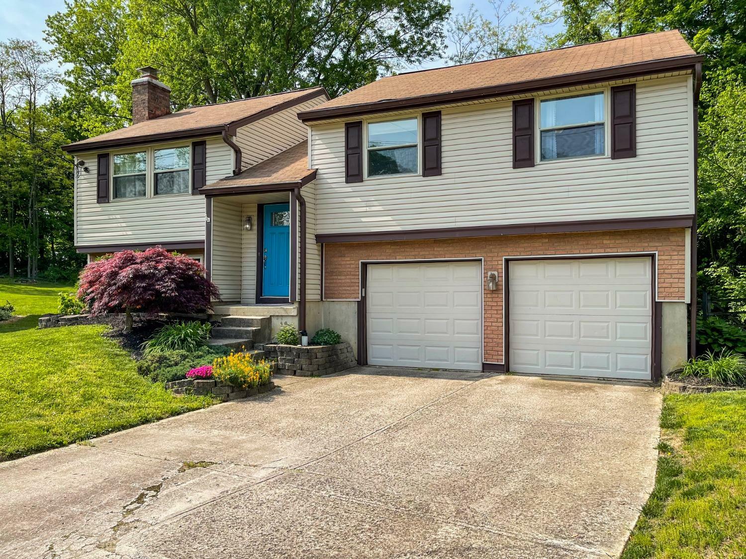 Property Photo:  948 Bradford Ct  OH 45233 