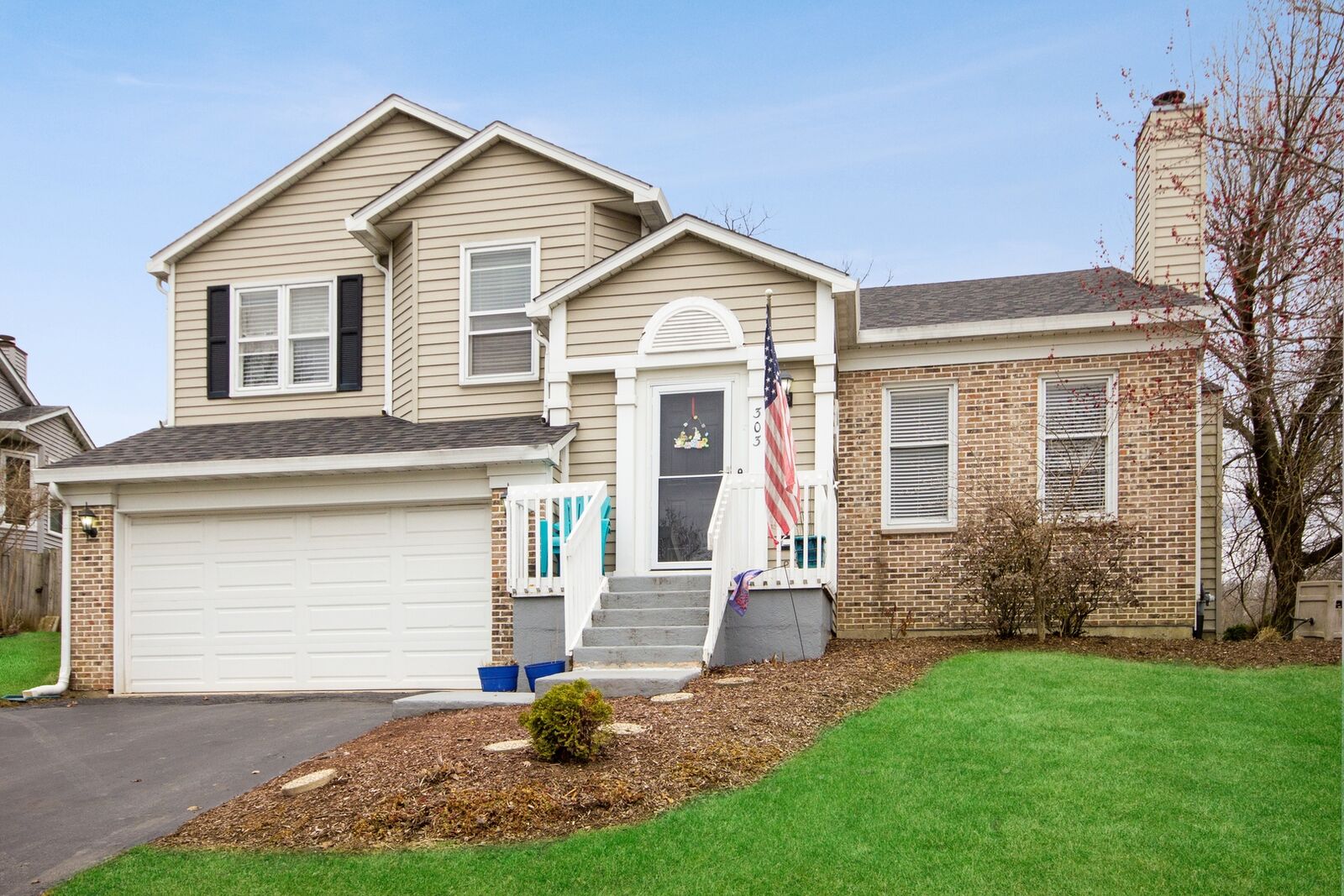 Property Photo:  303 Stone Creek Drive  IL 60440 