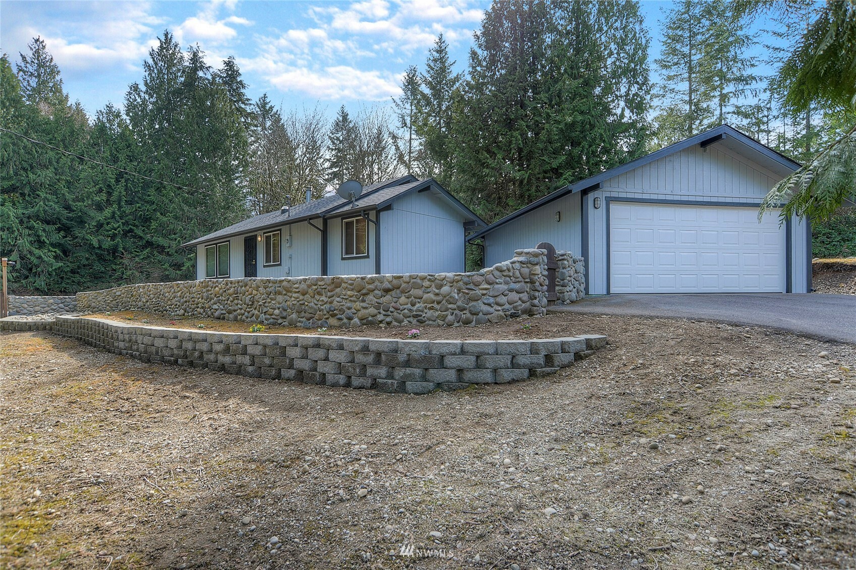 Property Photo:  7441 Rainier Road SE  WA 98513 