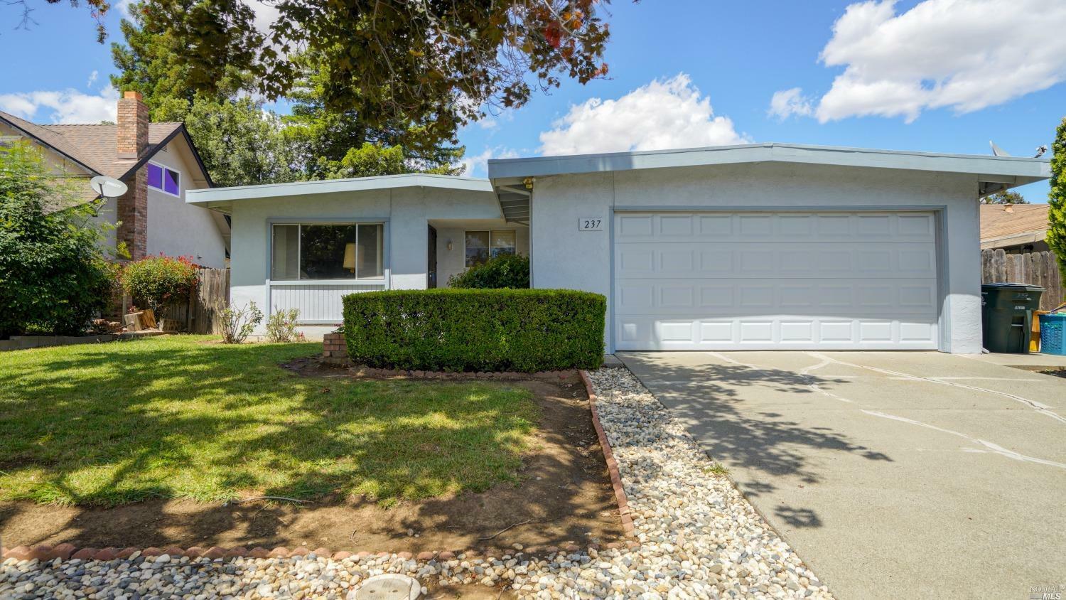 Property Photo:  237 Stonyford Drive  CA 95687 