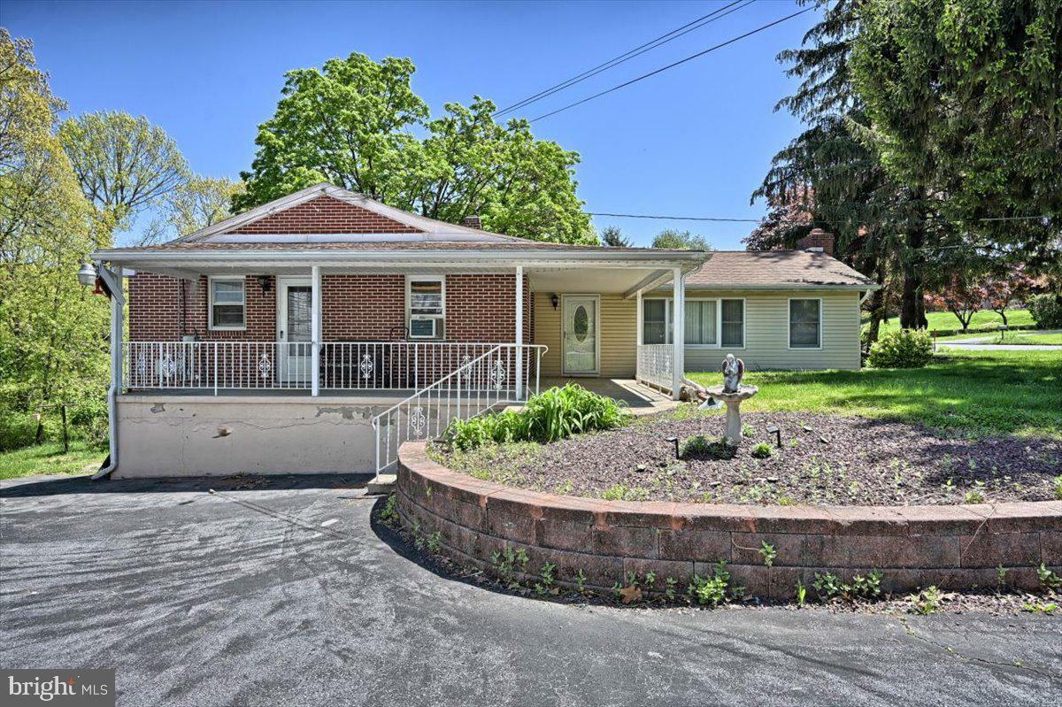 Property Photo: 7450 Chambers Hill Road PA 17111