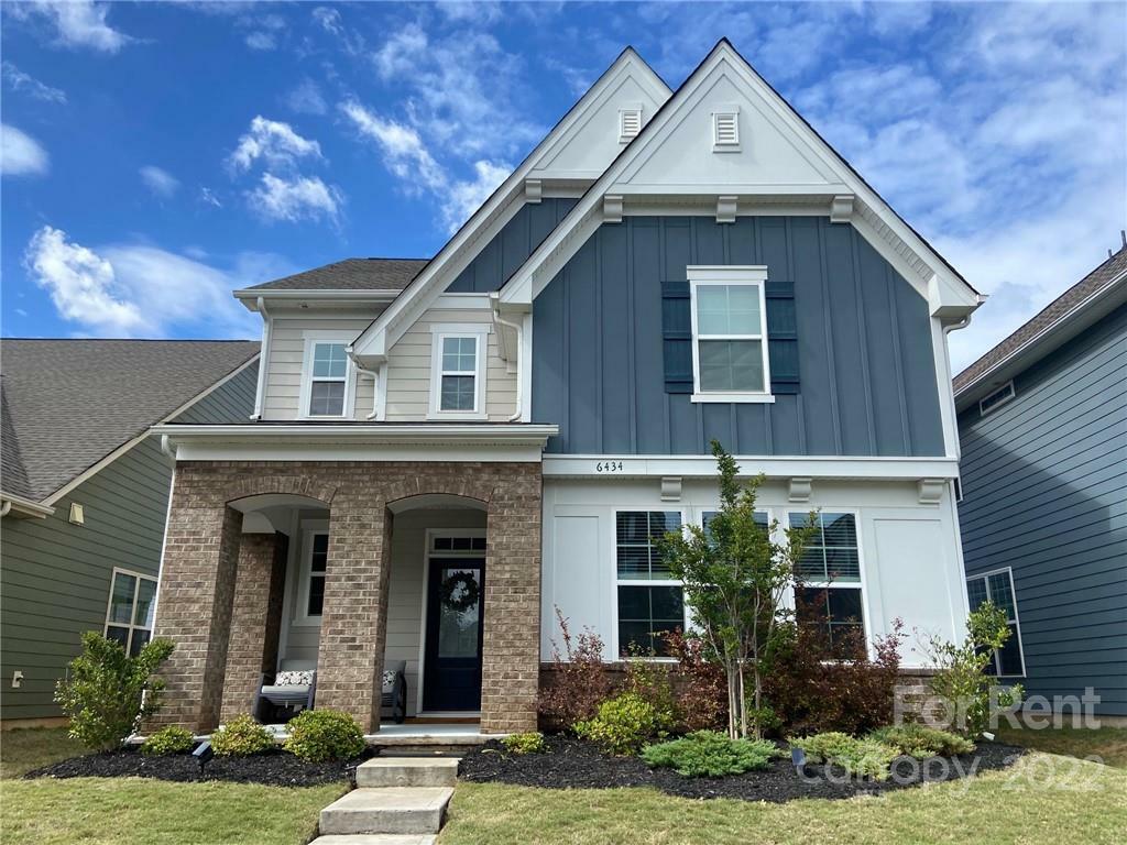 Property Photo: 6434 Raffia Road NC 28277