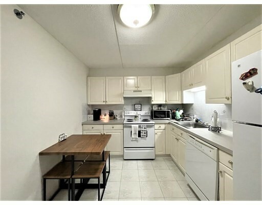 Property Photo: 580 Salem Street 27 MA 01880