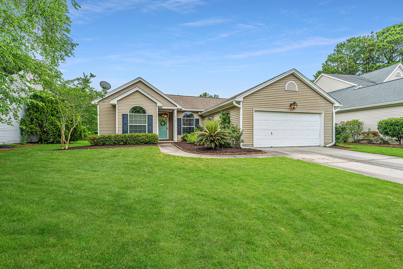 Property Photo:  341 Jardinere Walk  SC 29464 