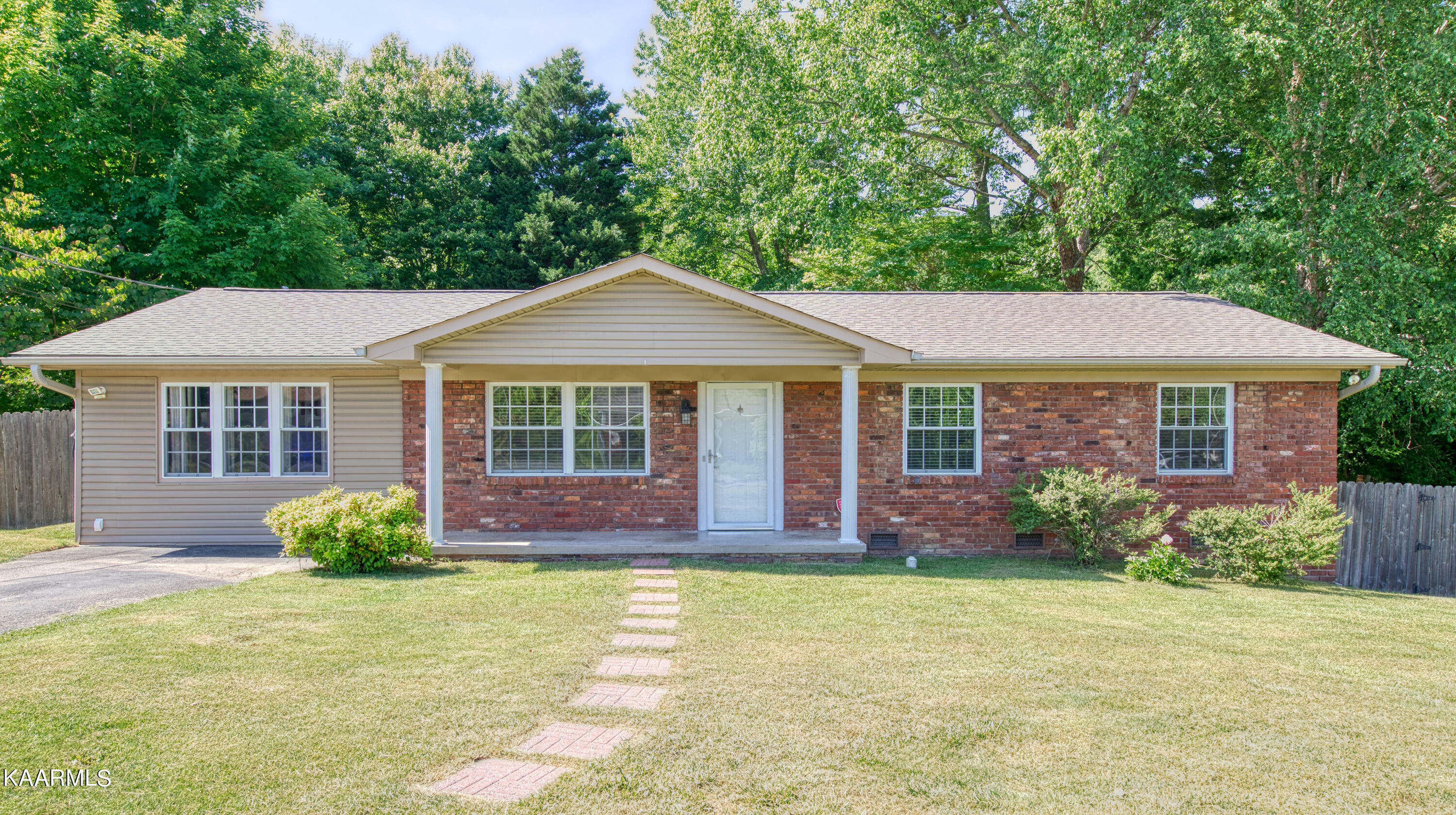 Property Photo:  6544 E Garwood Circle  TN 37918 